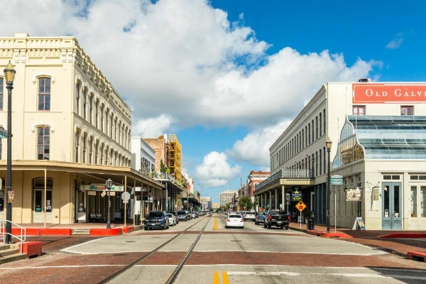 Seawall Condos image 12