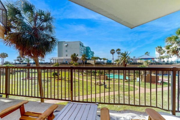 Seawall Condos image 28