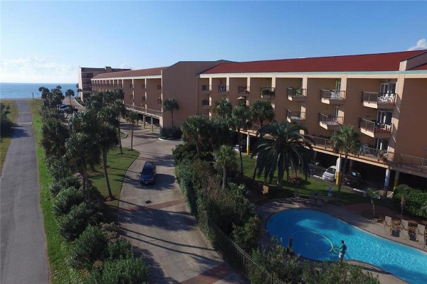 Seawall Condos image 5